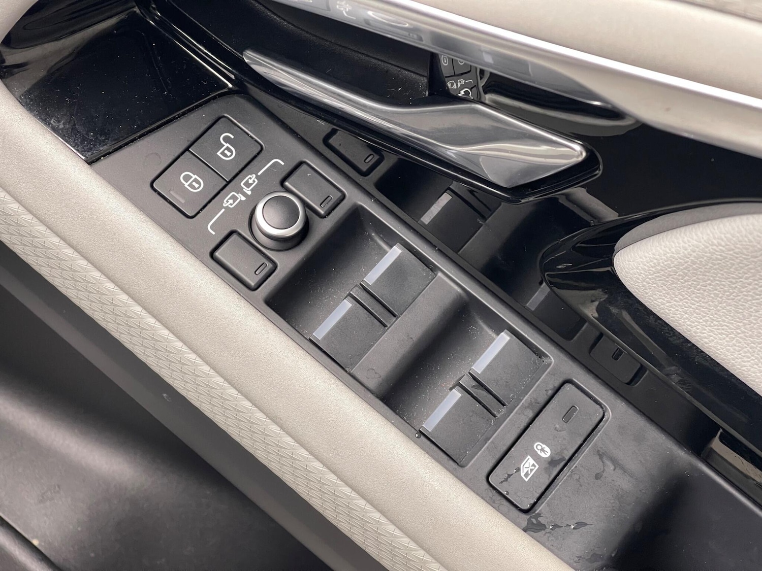 Used Land Rover Range Rover Evoque 2019 for sale - 77376314: Photo 32