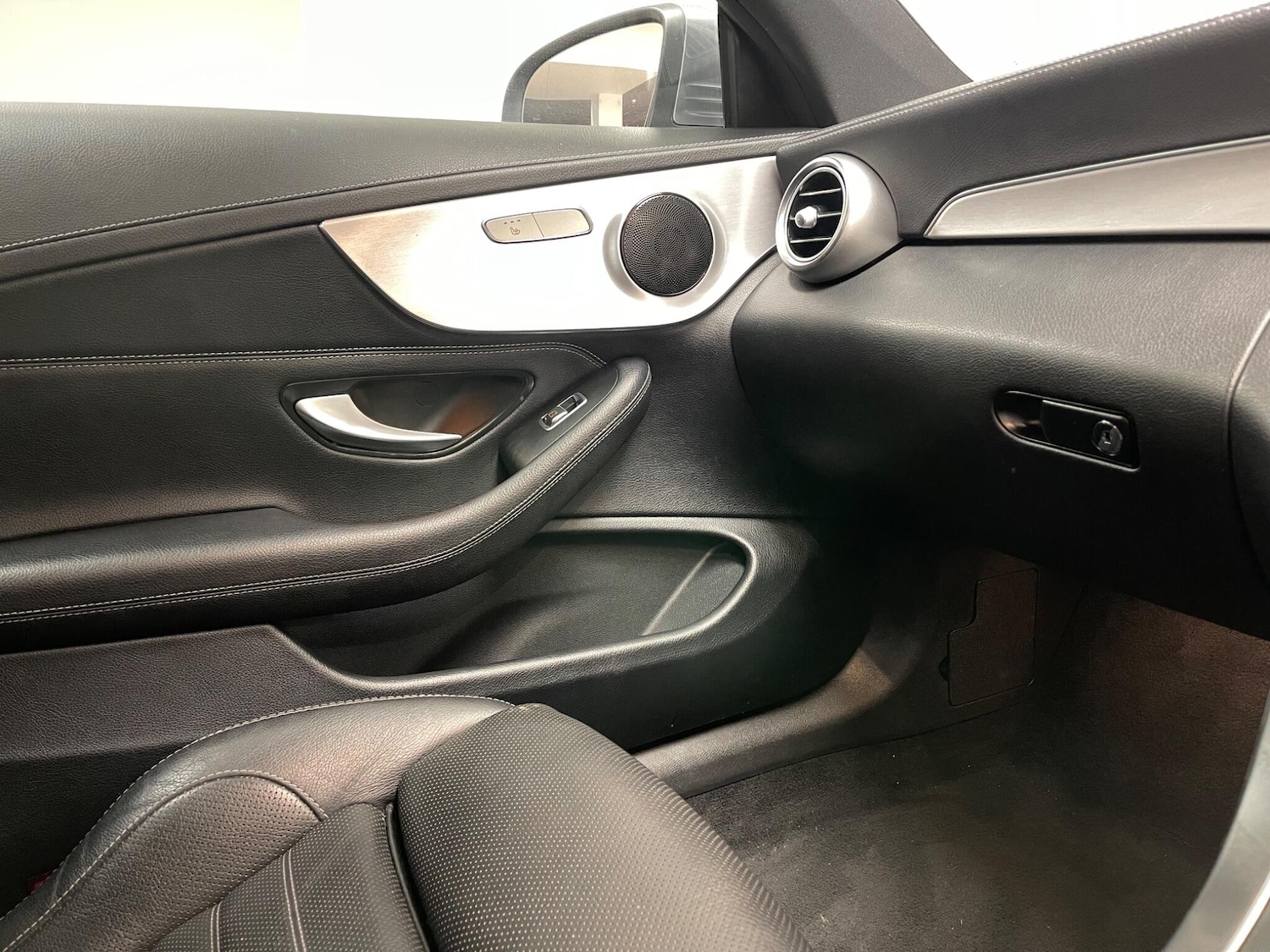 Used Mercedes-Benz C Class 2021 for sale - 77254994: Photo 36