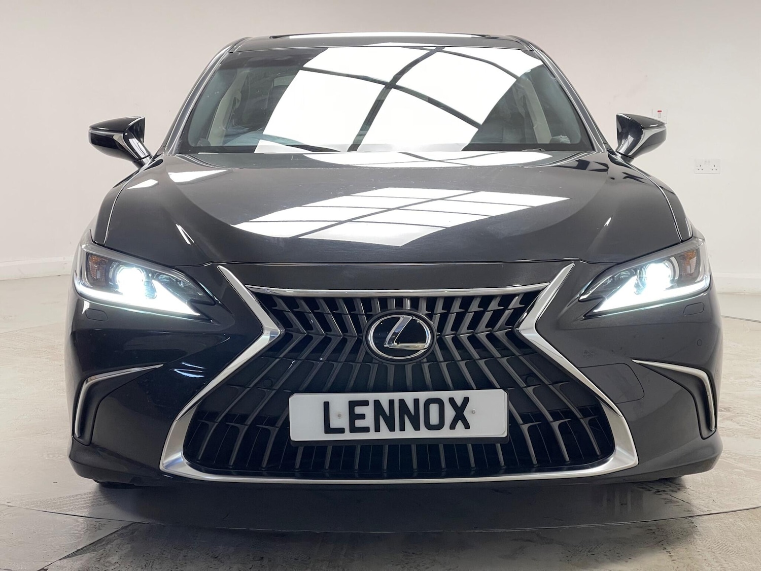 Used Lexus ES 2023 for sale - 77574025: Photo 2