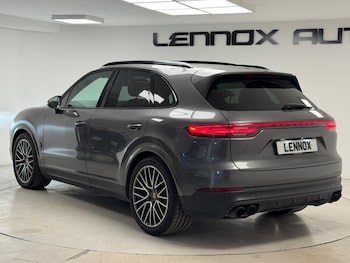 Used Porsche Cayenne 2019 for sale - 79521039: Photo