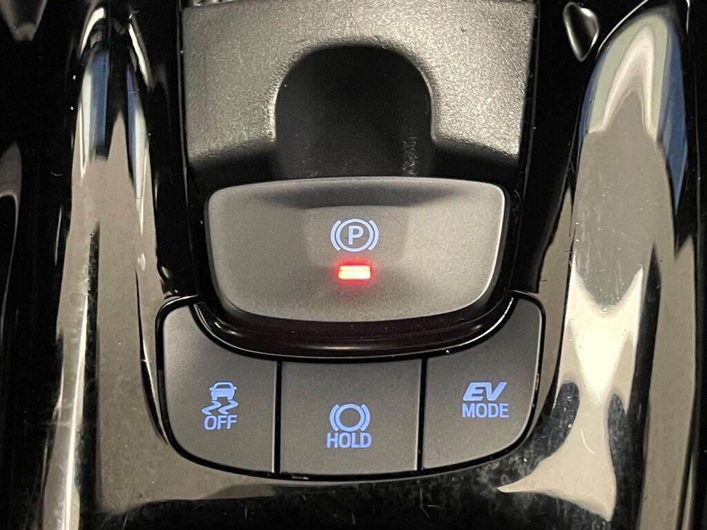 Used Toyota C-HR 2022 for sale - 76855891: Photo 13