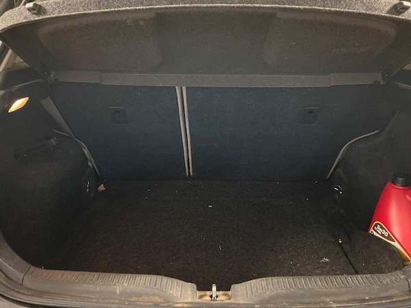 Used Toyota Auris 2007 for sale - 75102981: Photo 17