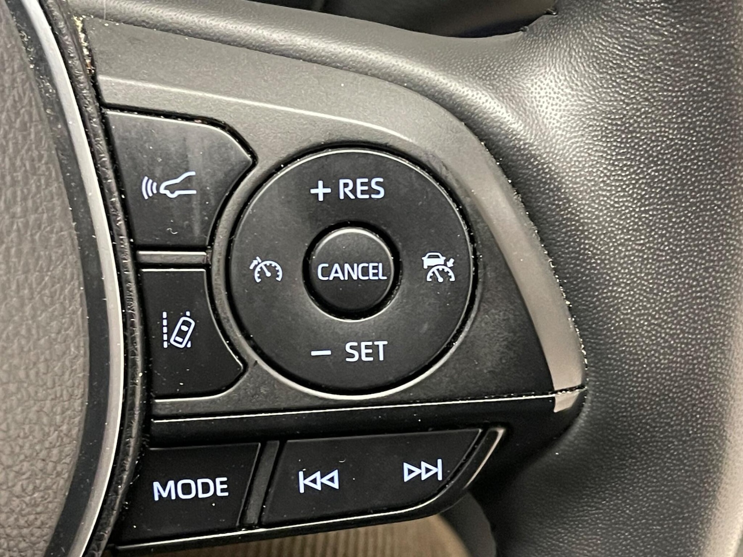 Used Toyota RAV4 2022 for sale - 76457938: Photo 22