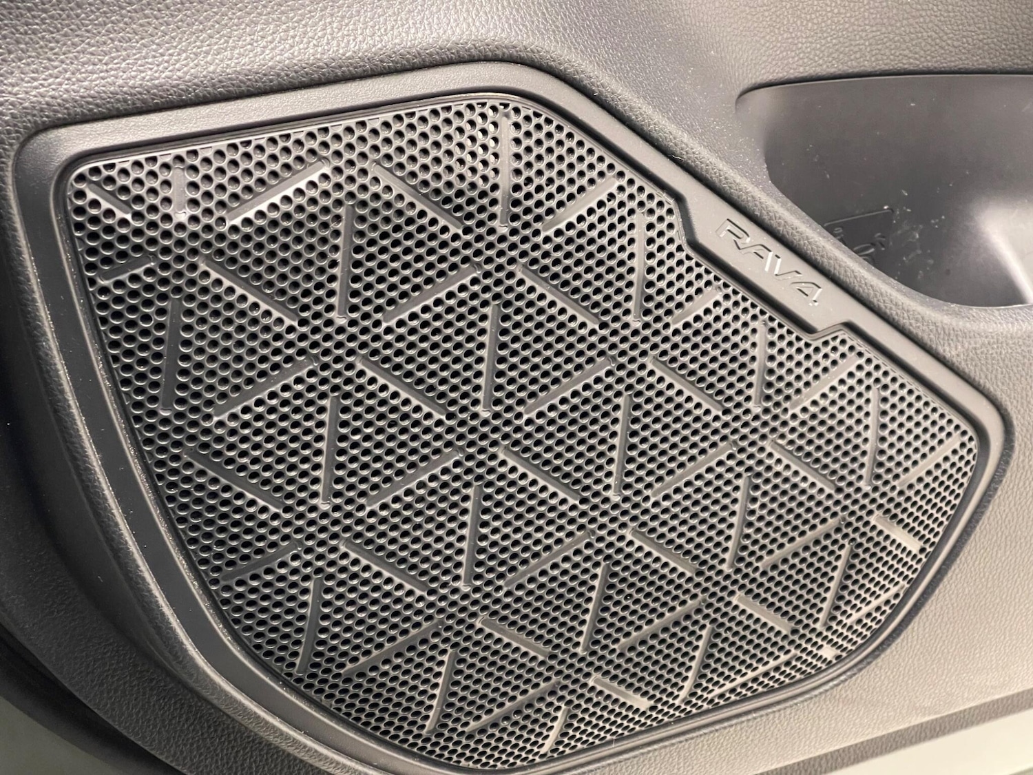 Used Toyota RAV4 2022 for sale - 76457938: Photo 41