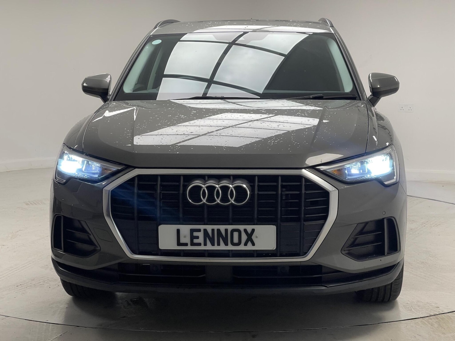 Used Audi Q3 2023 for sale - 77143047: Photo 2