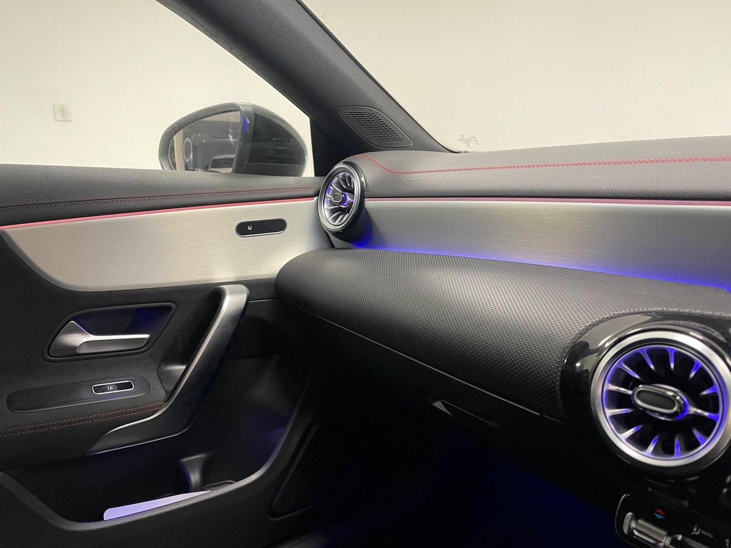 Used Mercedes-Benz CLA 2023 for sale - 77203195: Photo 8