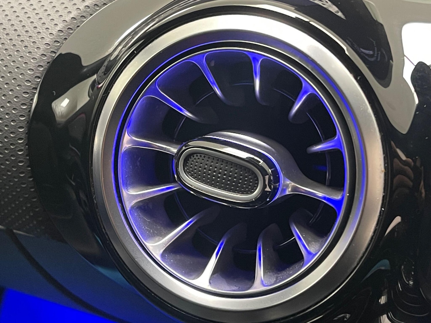 Used Mercedes-Benz CLA 2022 for sale - 77331338: Photo 25