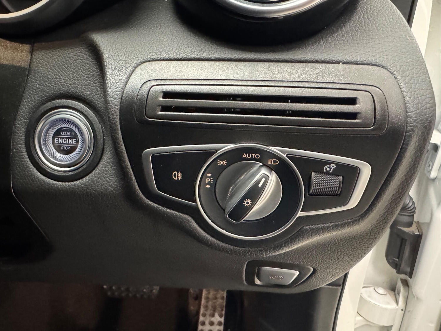 Used Mercedes-Benz GLC 2022 for sale - 78034889: Photo 12