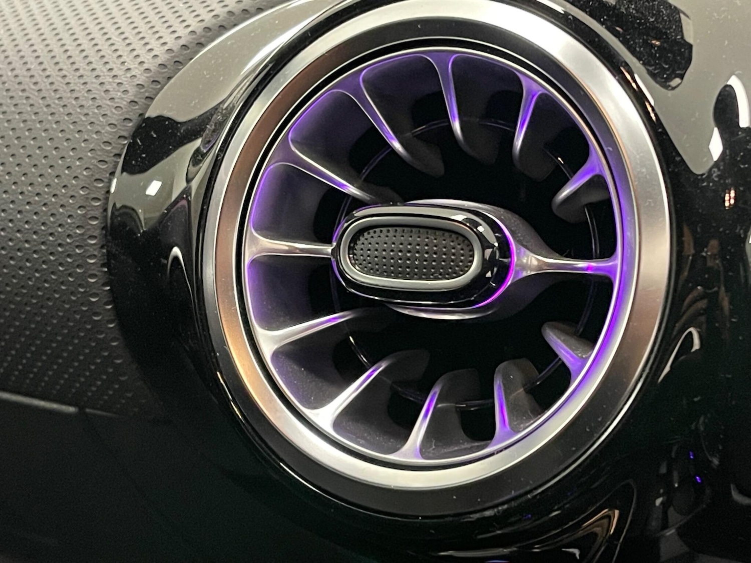 Used Mercedes-Benz A-Class for sale - 76995815: Photo 25