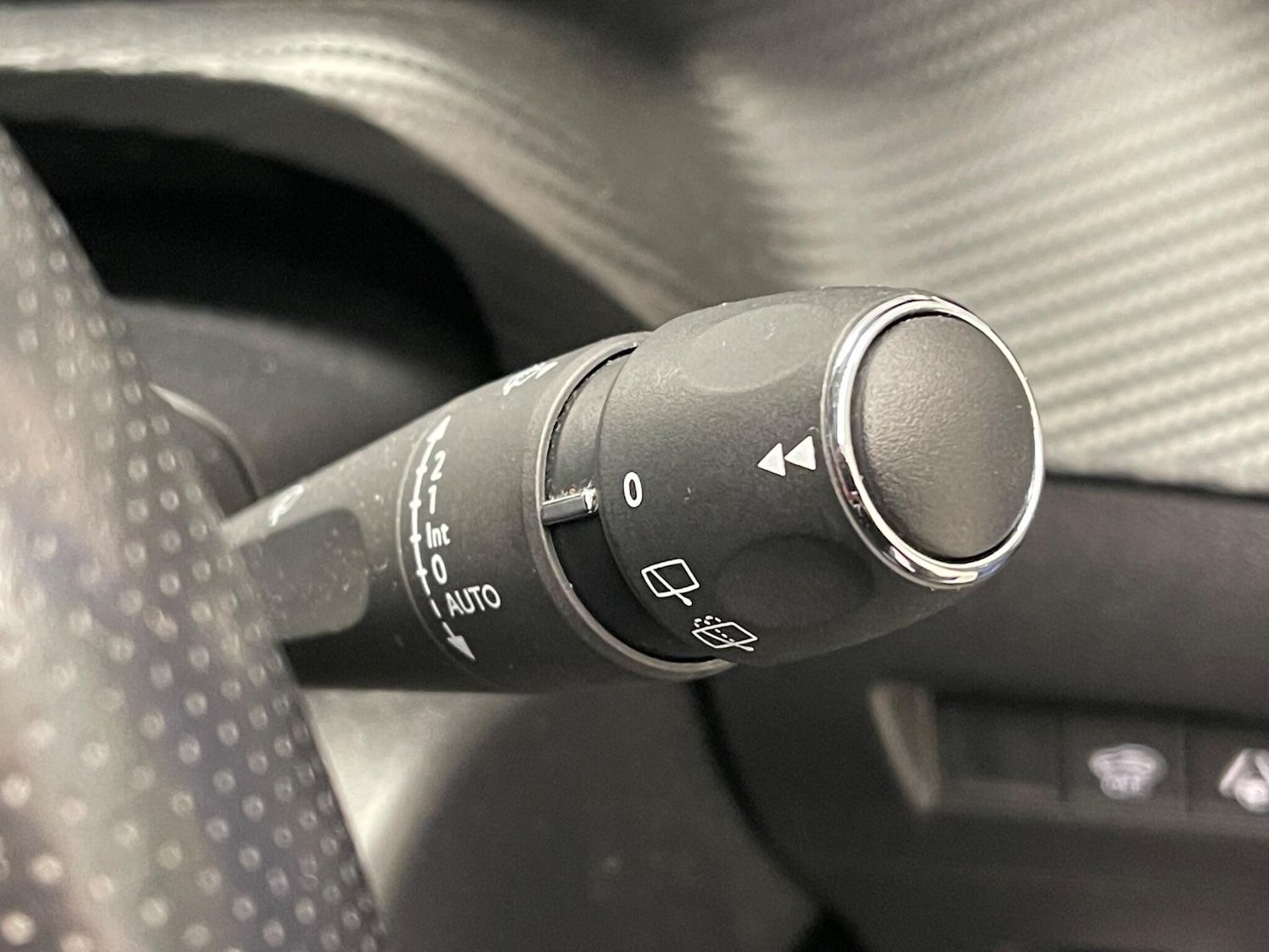 Used Peugeot 2008 2021 for sale - 77358298: Photo 18