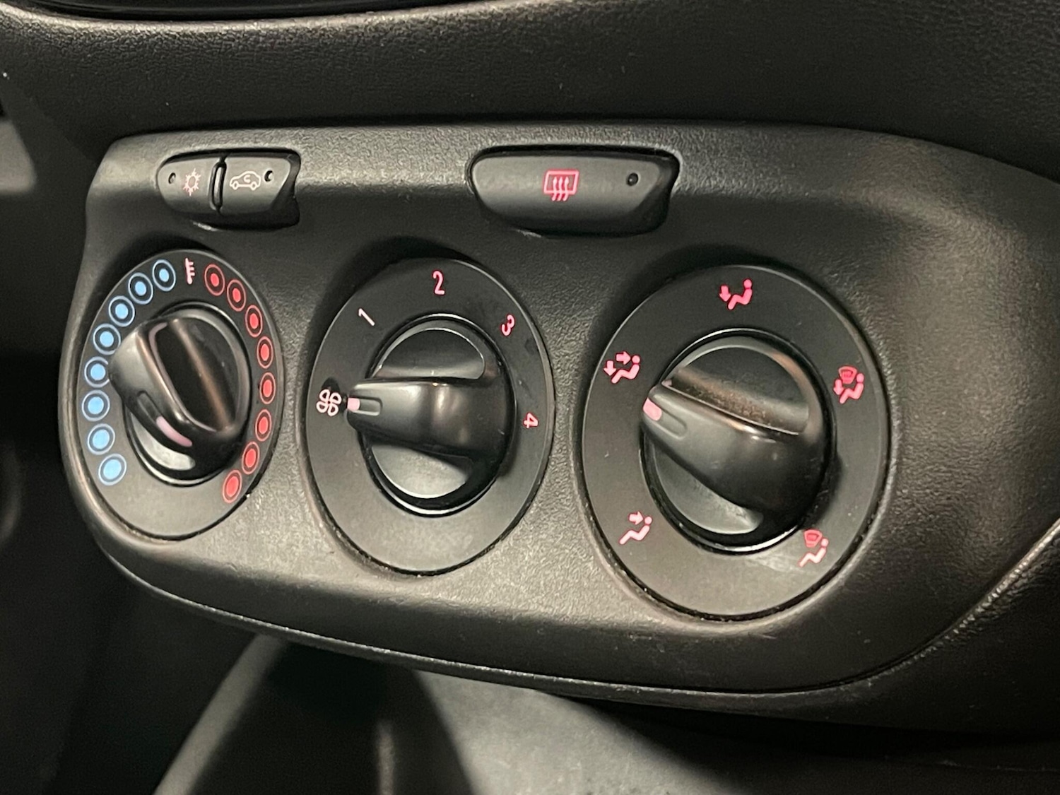 Used Vauxhall Corsa 2018 for sale - 77633758: Photo 15