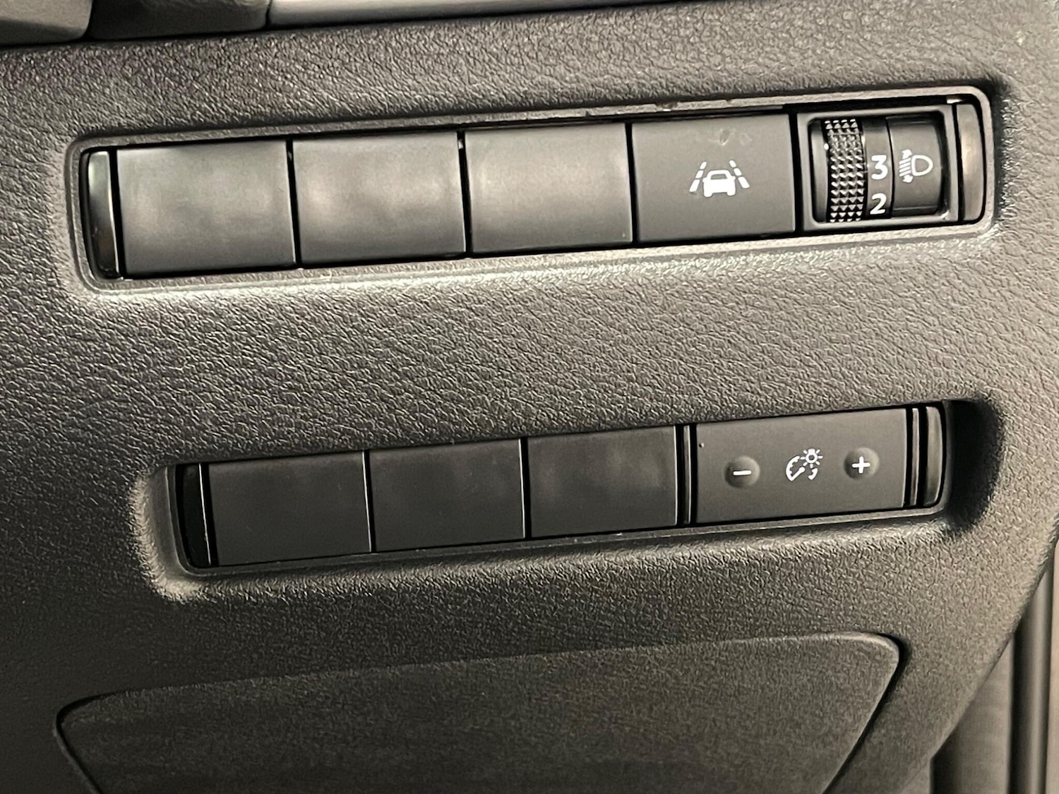 Used Nissan Qashqai for sale - 77216291: Photo 23