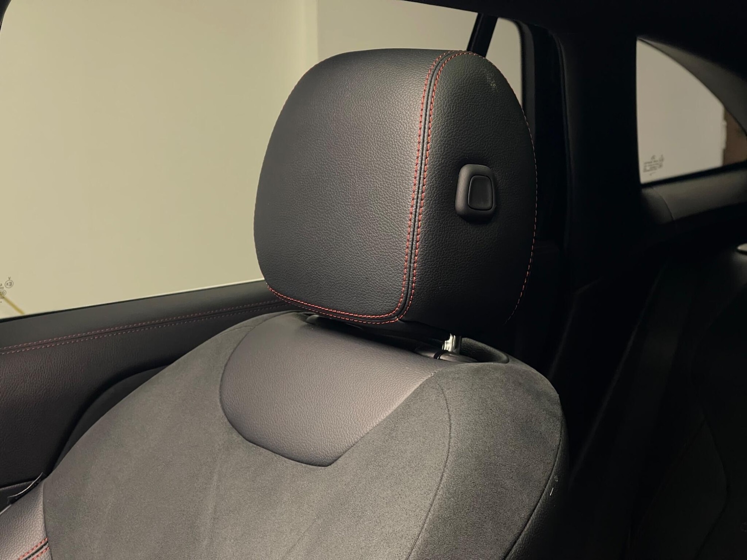 Used Mercedes-Benz GLA 2022 for sale - 77358546: Photo 10