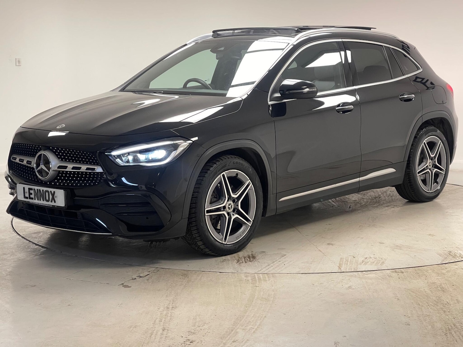 Used Mercedes-Benz GLA 2022 for sale - 77358546: Photo 3