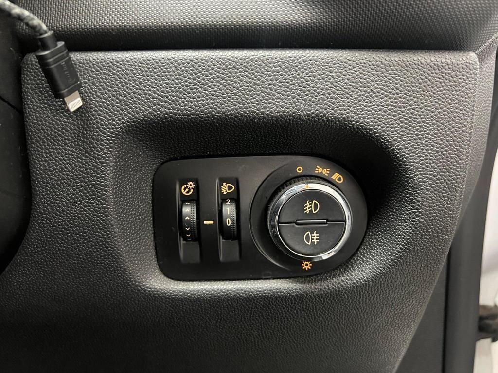 Used Vauxhall Corsa 2014 for sale - 77132082: Photo 15