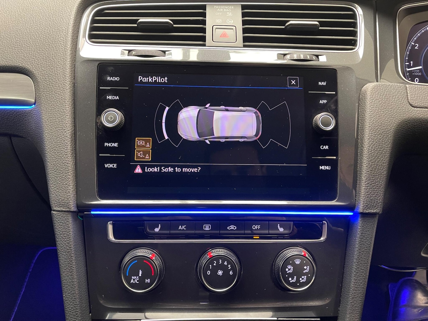 Used Volkswagen Golf 2019 for sale - 76295211: Photo 32