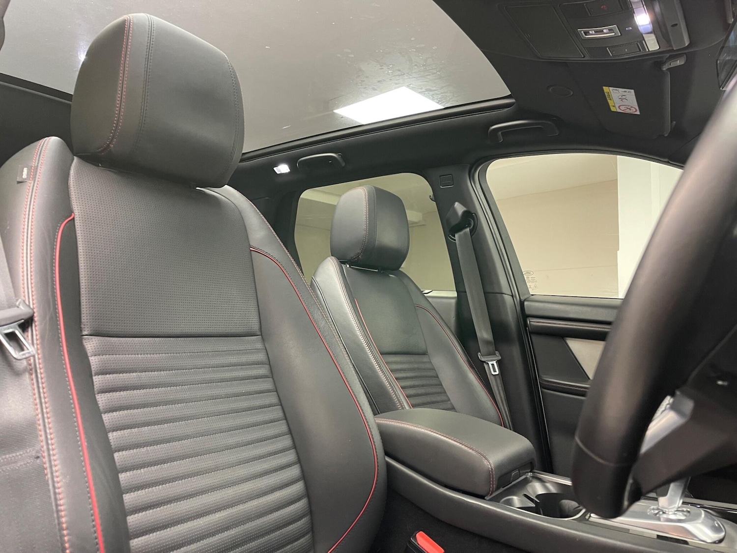 Used Land Rover Discovery Sport 2021 for sale - 76377362: Photo 11