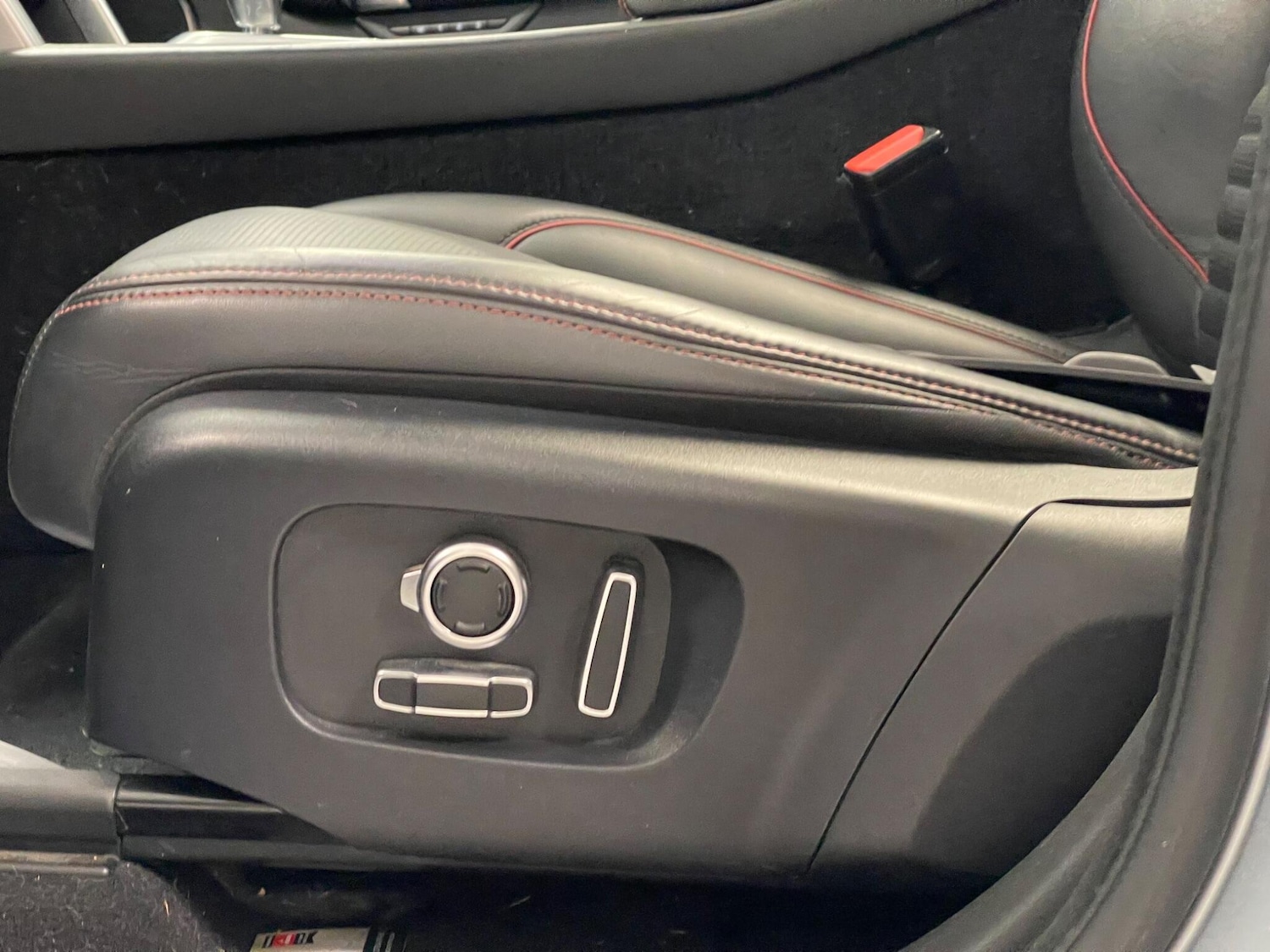 Used Land Rover Discovery Sport 2021 for sale - 76377362: Photo 18