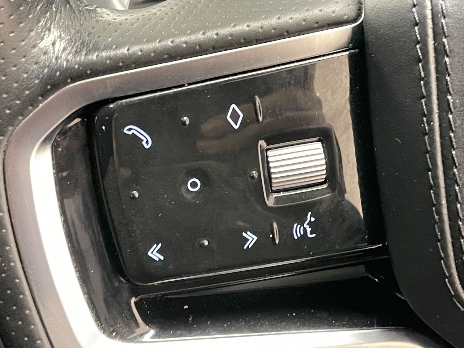 Used Land Rover Discovery Sport 2021 for sale - 76377362: Photo 22