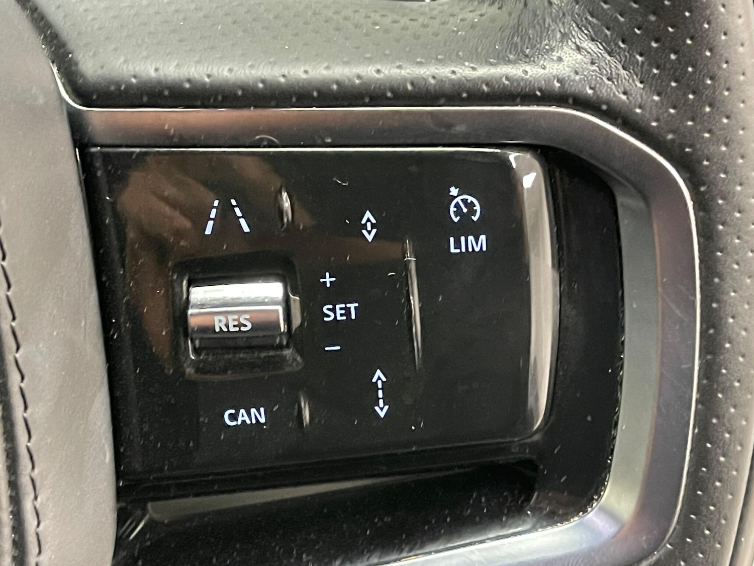 Used Land Rover Discovery Sport 2021 for sale - 76377362: Photo 23