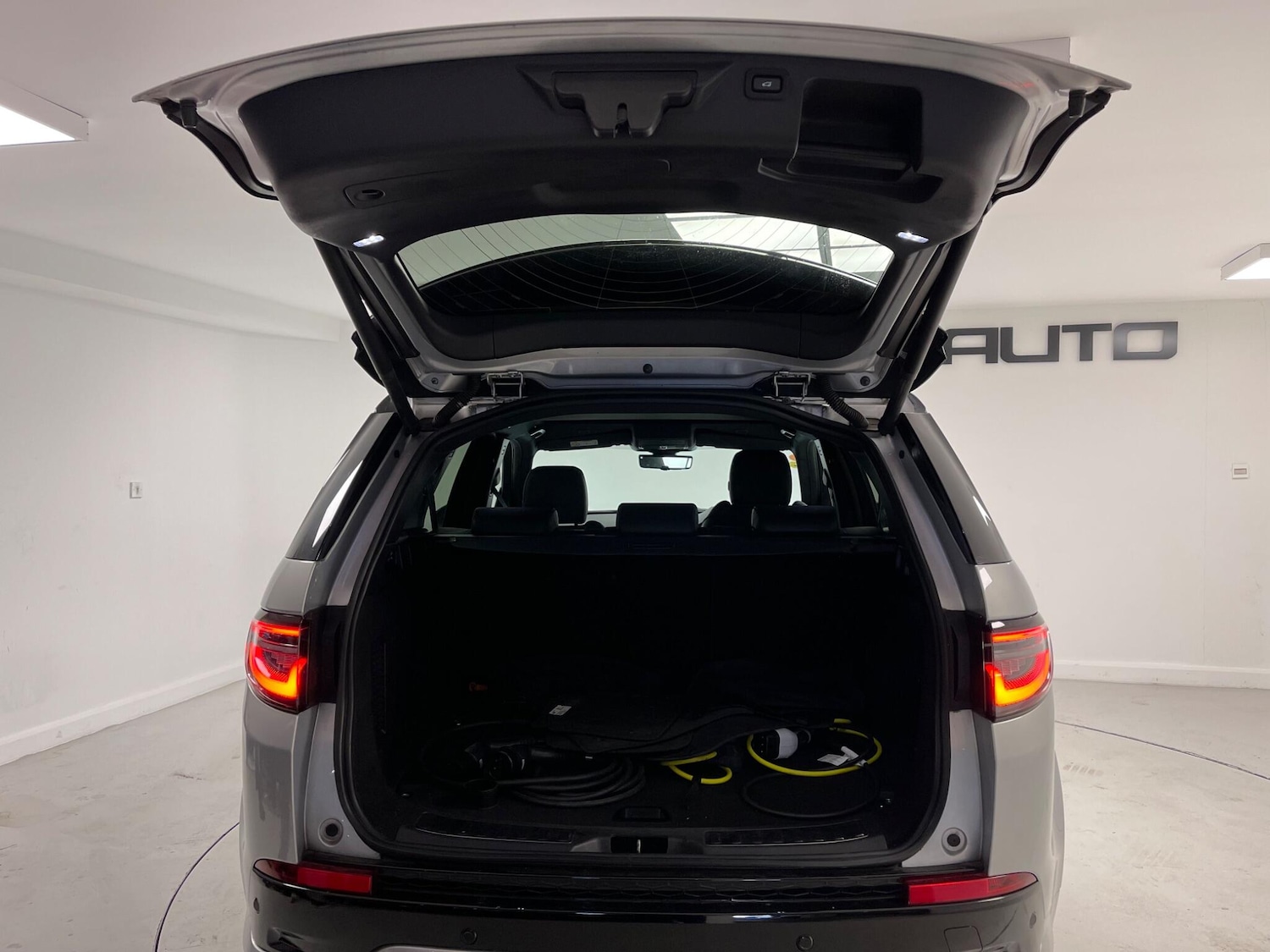 Used Land Rover Discovery Sport 2021 for sale - 76377362: Photo 33