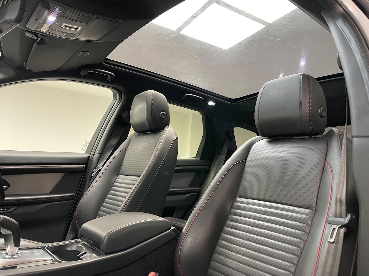 Used Land Rover Discovery Sport 2021 for sale - 76377362: Photo 35