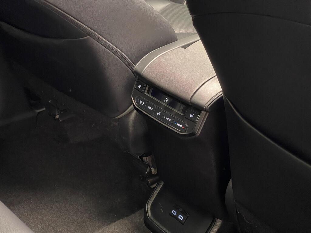 Used Toyota Highlander 2023 for sale - 78086706: Photo 29