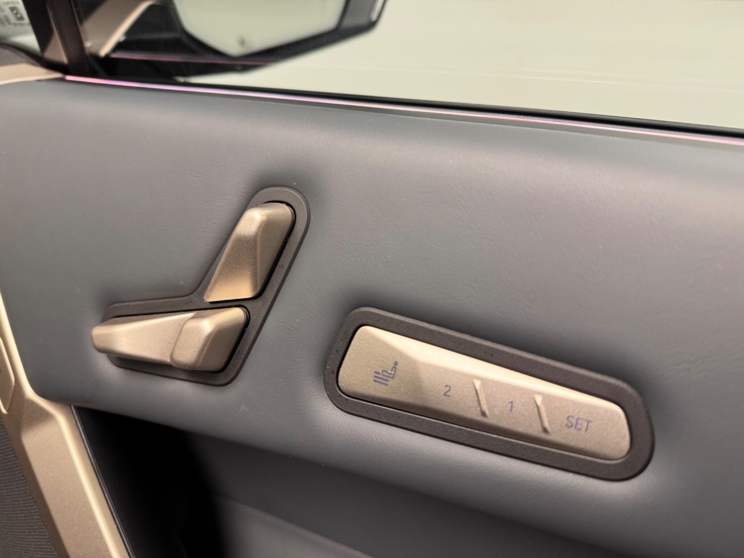 Used BMW iX 2022 for sale - 77646660: Photo 12