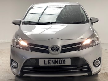 Used Toyota Verso 2018 for sale - 77387290: Photo
