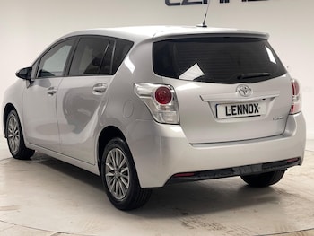 Used Toyota Verso 2018 for sale - 77387290: Photo