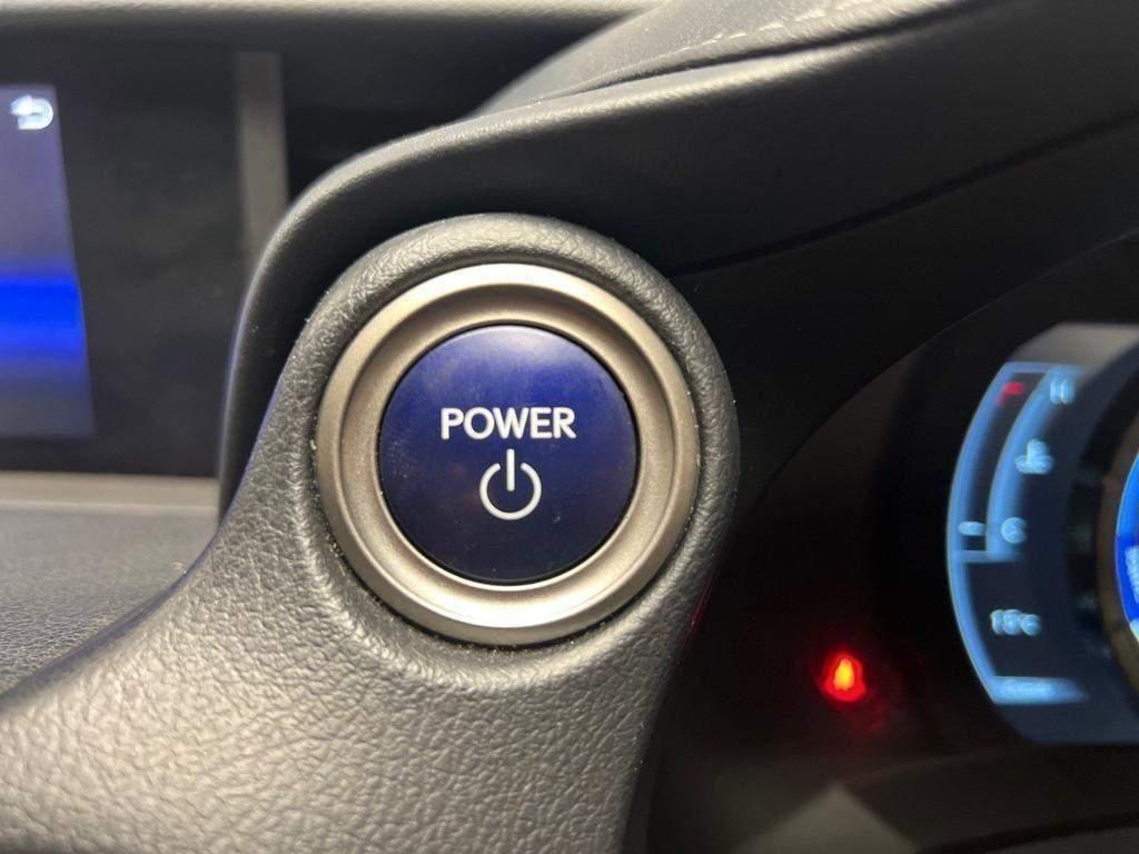 Used Lexus IS 2018 for sale - 76849686: Photo 11