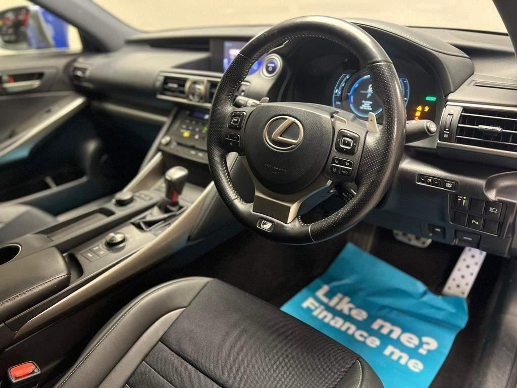 Used Lexus IS 2018 for sale - 76849686: Photo 27