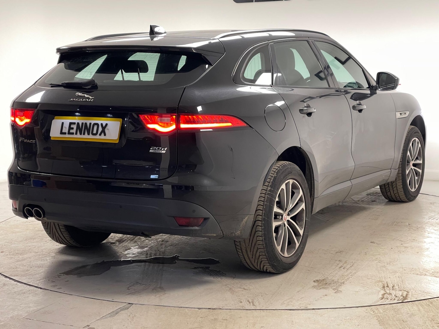 Used Jaguar F-Pace 2016 for sale - 77537272: Photo 5