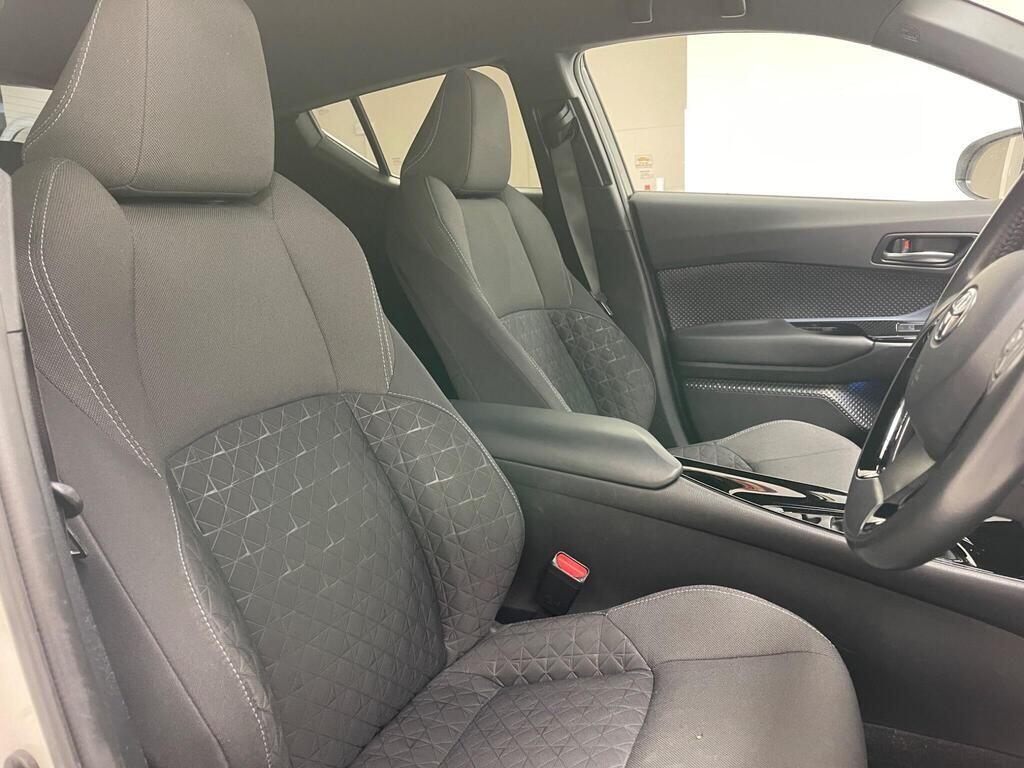 Used Toyota C-HR 2022 for sale - 76855941: Photo 11