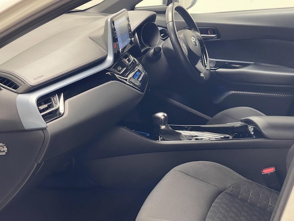 Used Toyota C-HR 2022 for sale - 76072865: Photo 8