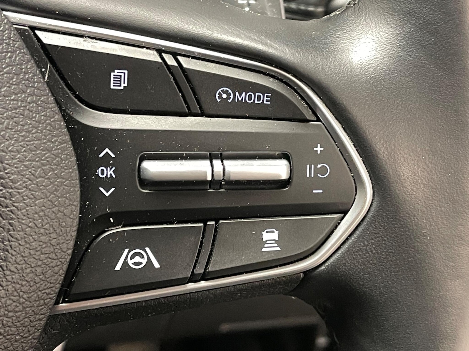 Used Hyundai Santa Fe 2023 for sale - 77131066: Photo 21