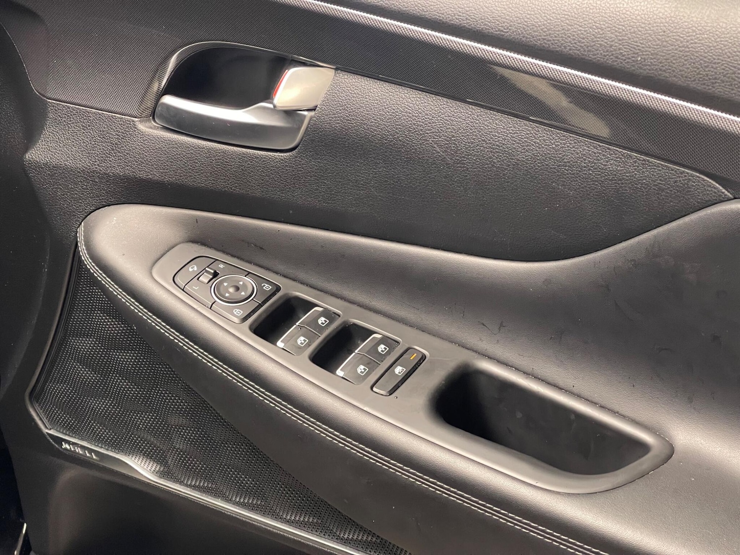 Used Hyundai Santa Fe 2023 for sale - 77131066: Photo 26