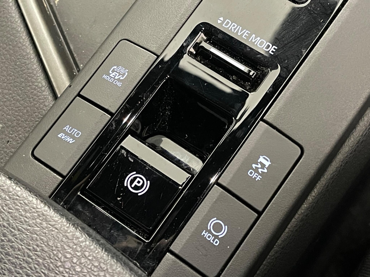 Used Toyota C-HR 2024 for sale - 77537928: Photo 15