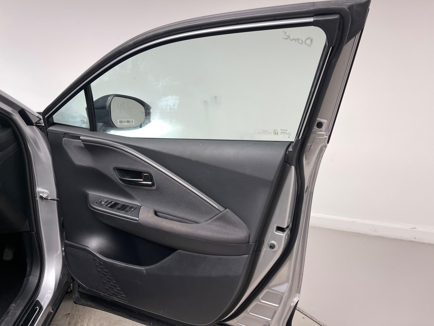 Used Toyota C-HR 2024 for sale - 77537928: Photo 22