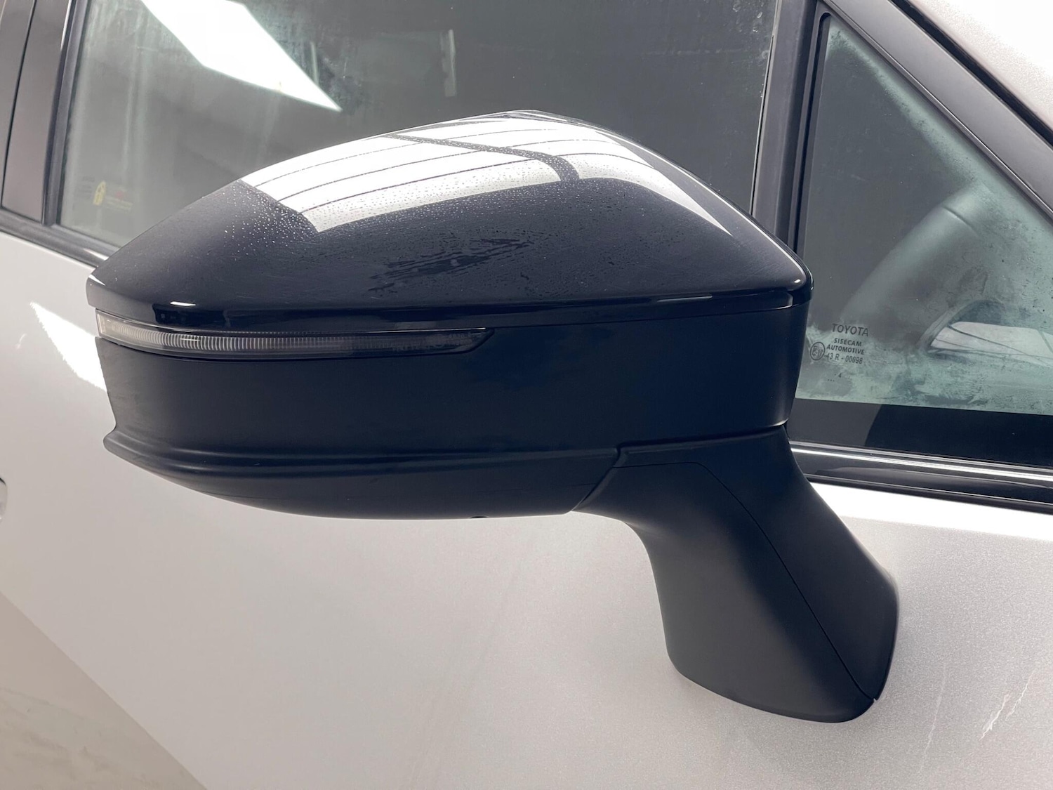 Used Toyota C-HR 2024 for sale - 77537928: Photo 26