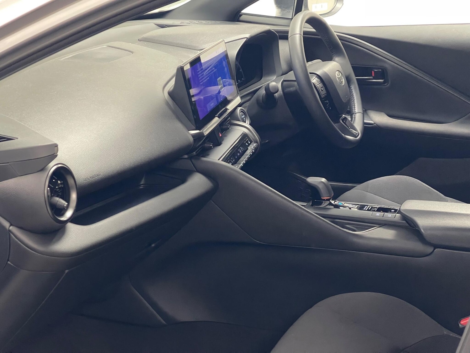 Used Toyota C-HR 2024 for sale - 77537928: Photo 7