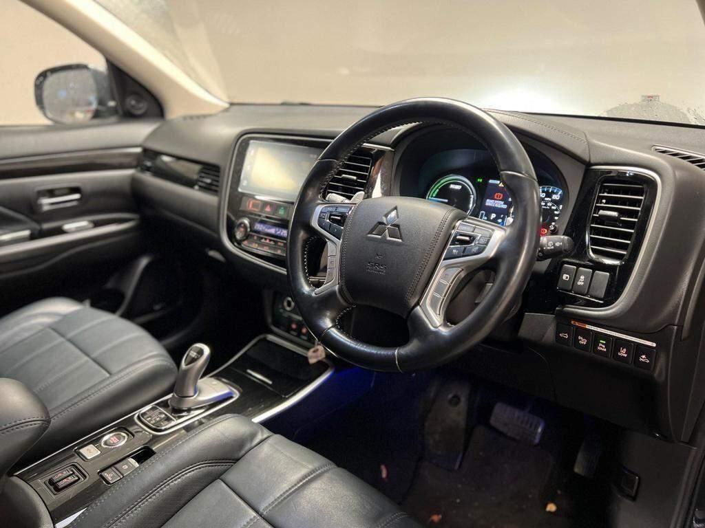 Used Mitsubishi Outlander 2018 for sale - 76942566: Photo 10