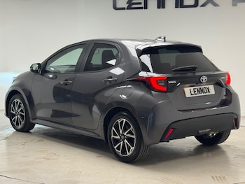 Used Toyota Yaris 2023 for sale - 79590303: Photo