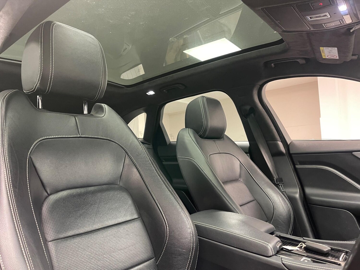 Used Jaguar F-Pace 2020 for sale - 76337537: Photo 11