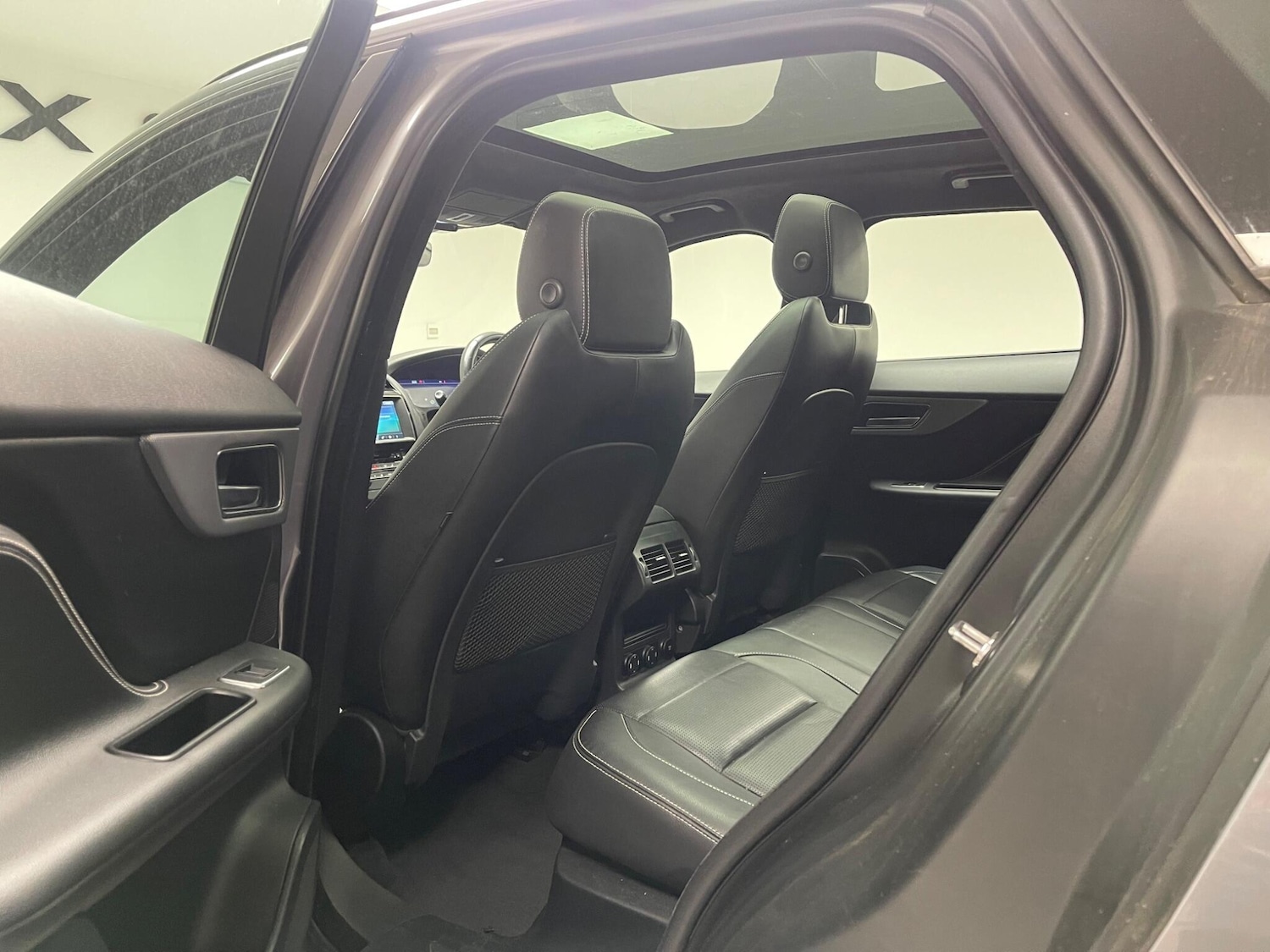 Used Jaguar F-Pace 2020 for sale - 76337537: Photo 12