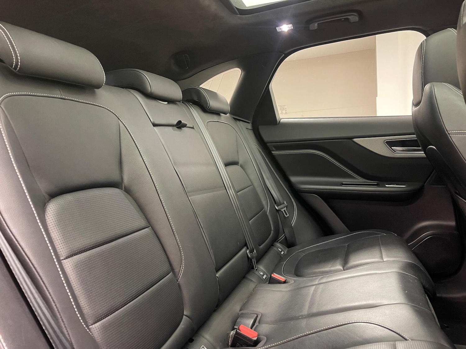 Used Jaguar F-Pace 2020 for sale - 76337537: Photo 13