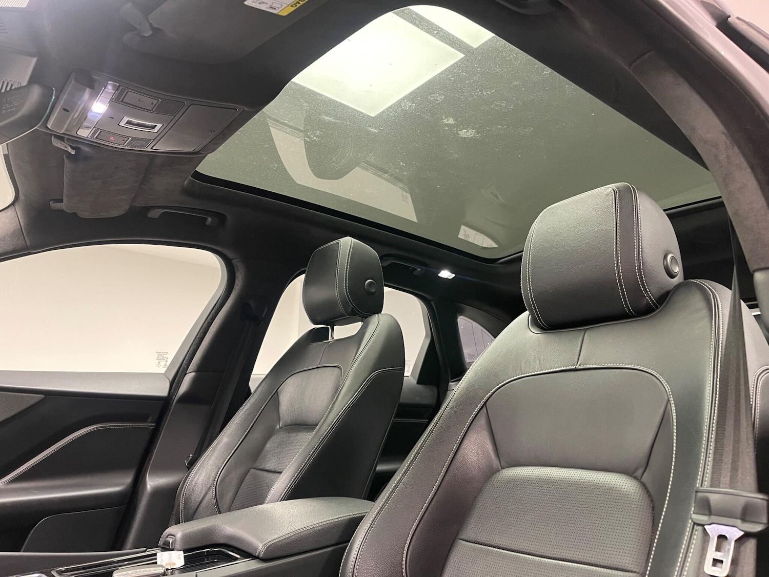 Used Jaguar F-Pace 2020 for sale - 76337537: Photo 36