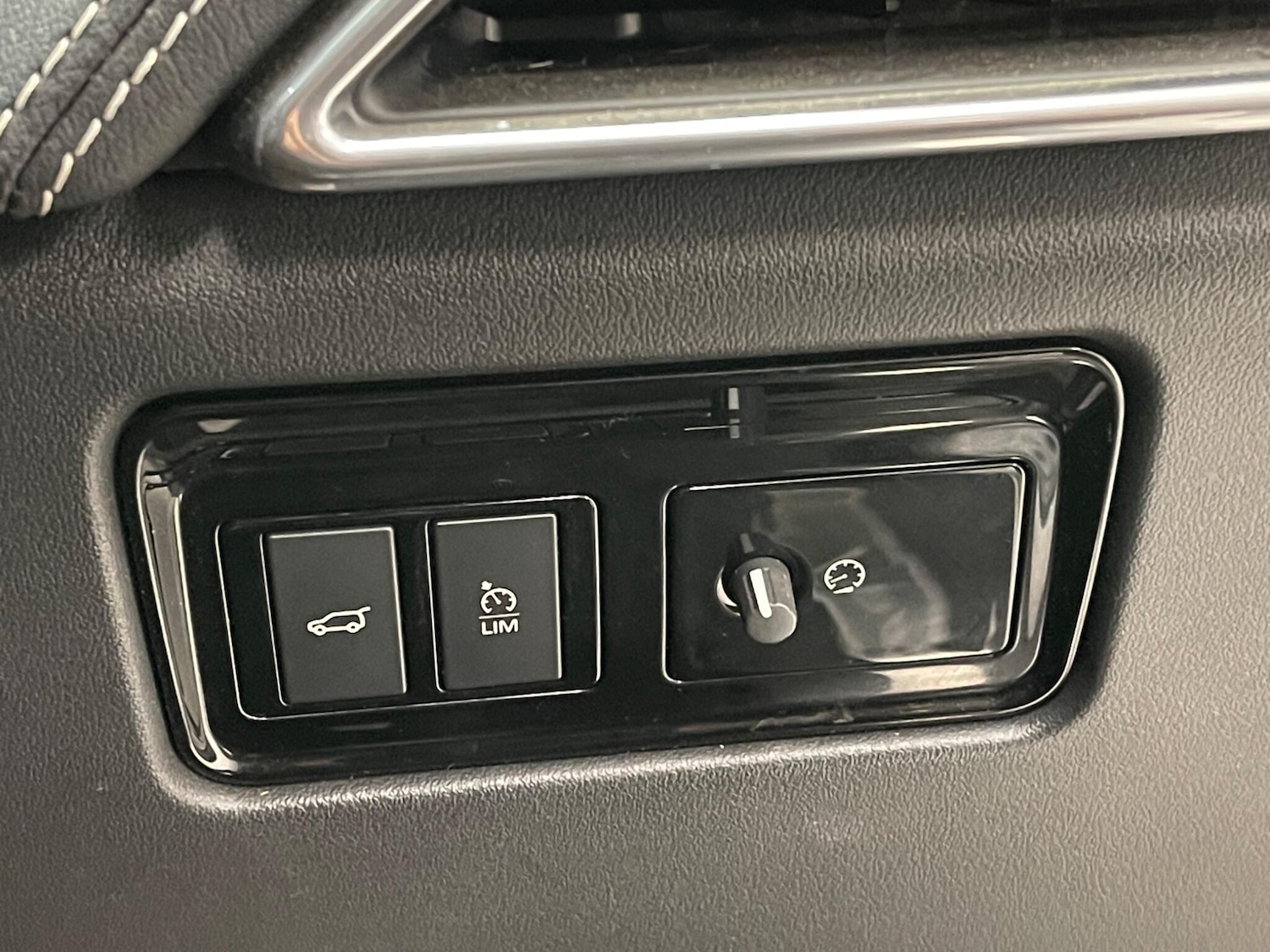 Used Jaguar F-Pace 2020 for sale - 76337537: Photo 6