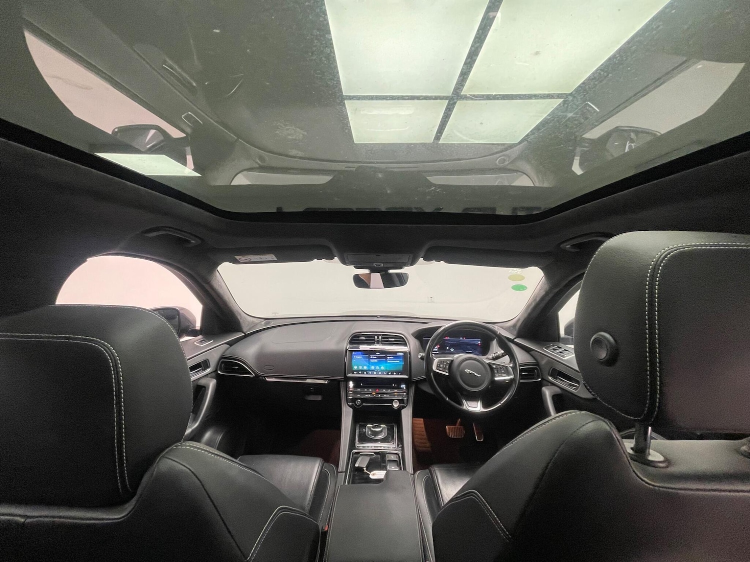 Used Jaguar F-Pace 2020 for sale - 76337537: Photo 8