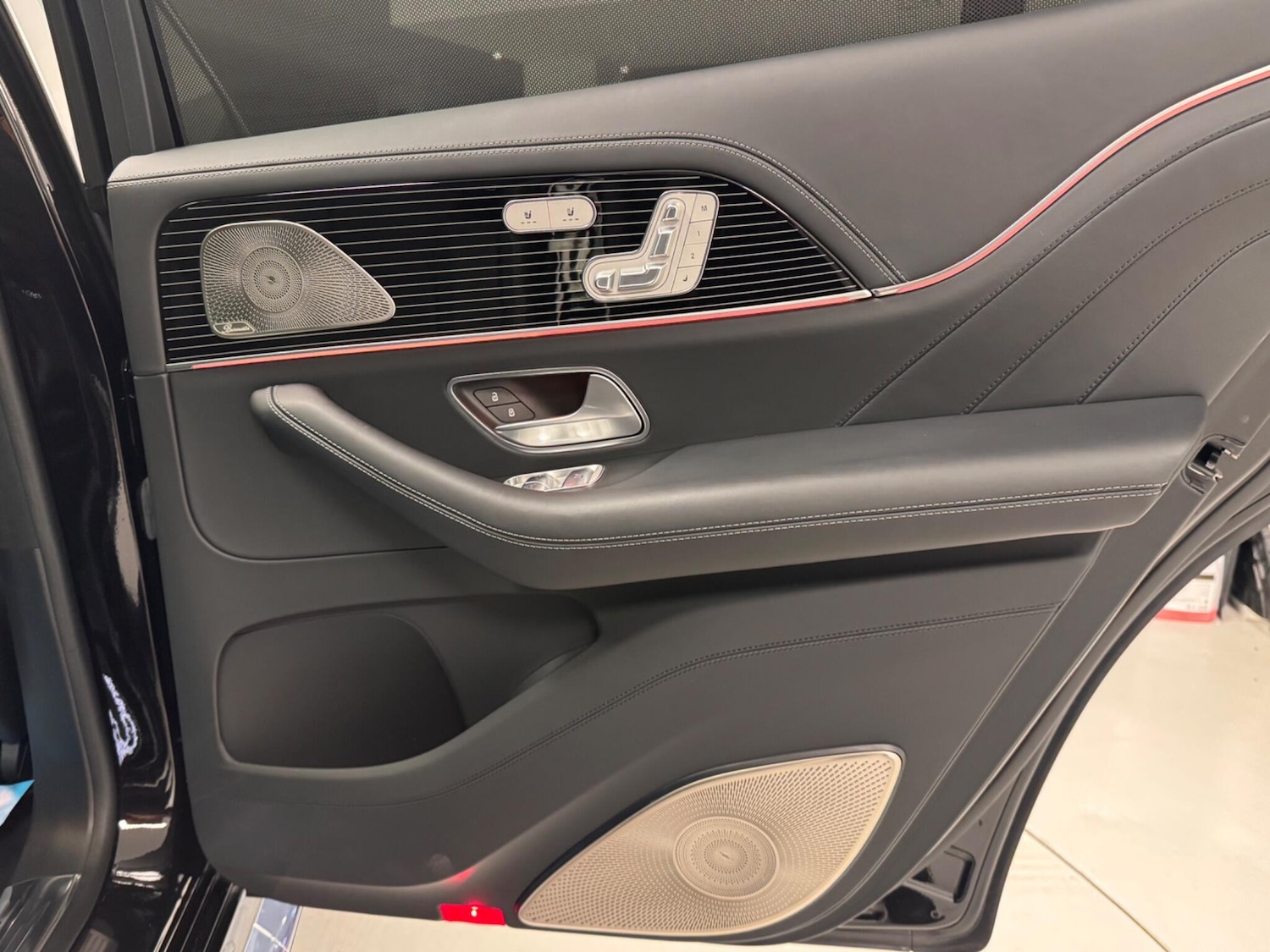 Used Mercedes-Benz Maybach GLS 2023 for sale - 76753105: Photo 23